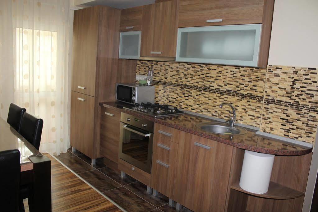Apartament Carol Davila Pitesti Exterior photo