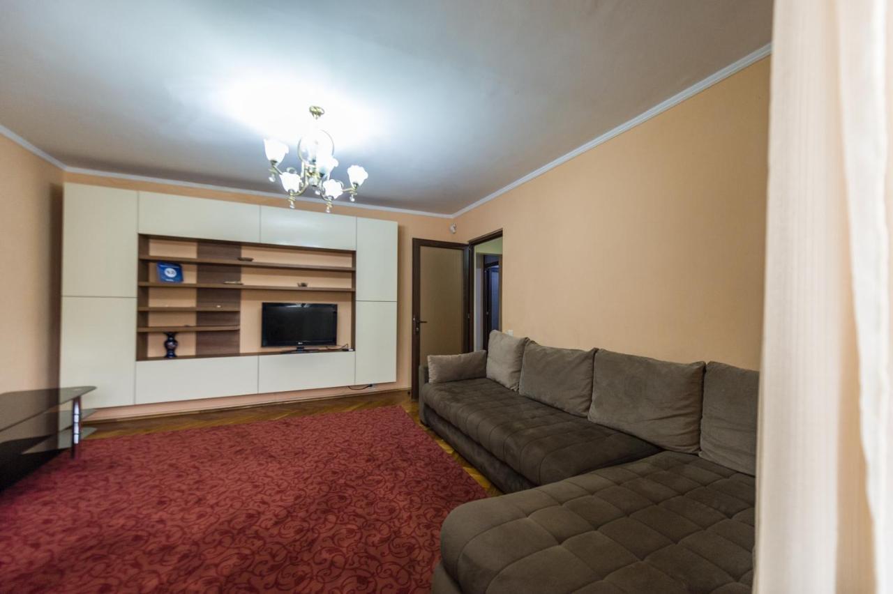 Apartament Carol Davila Pitesti Exterior photo