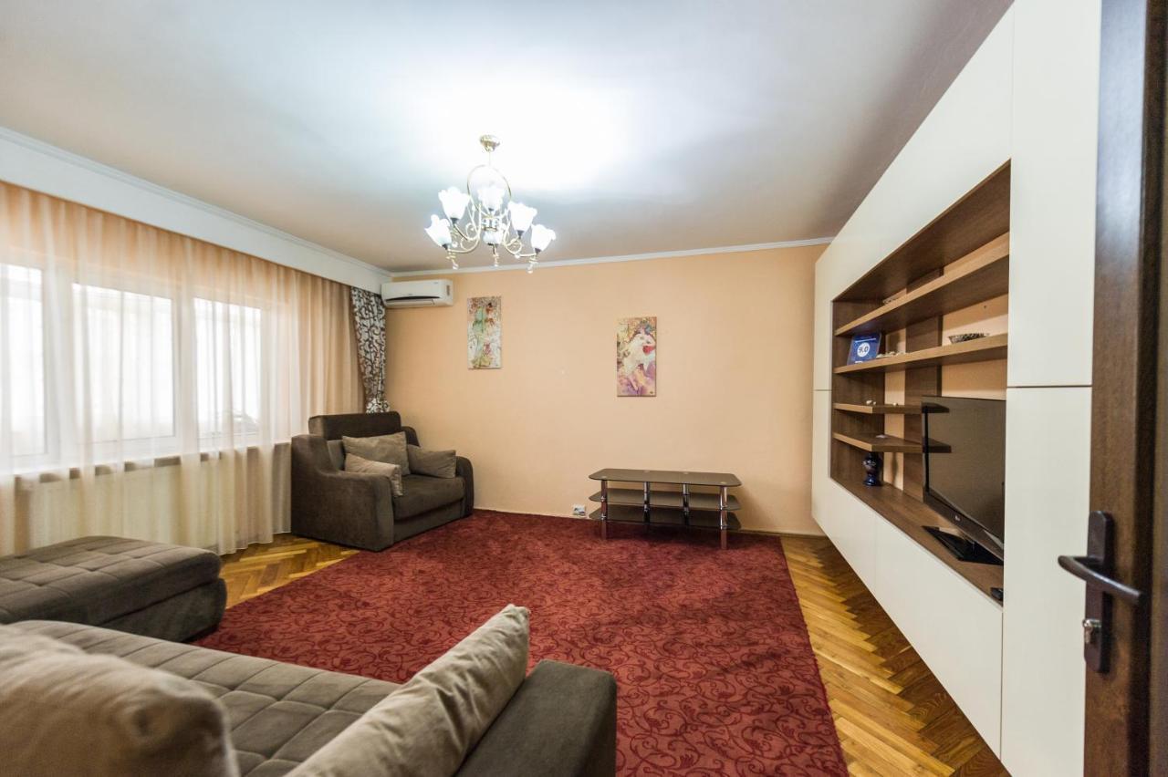 Apartament Carol Davila Pitesti Exterior photo